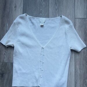 H&M Cream V-Neck Button Down Shirt